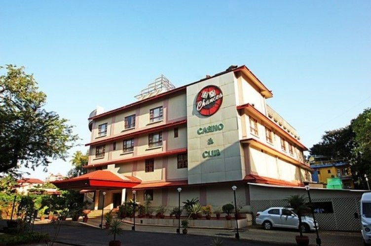 Chances Casino (Vainguinim Valley) Chances Casino (Vainguinim Valley)